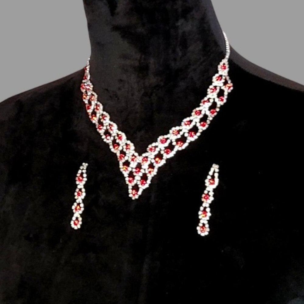 Ruby Accent Choker Set